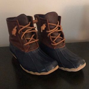 Sperry women’s duck boot 6.5